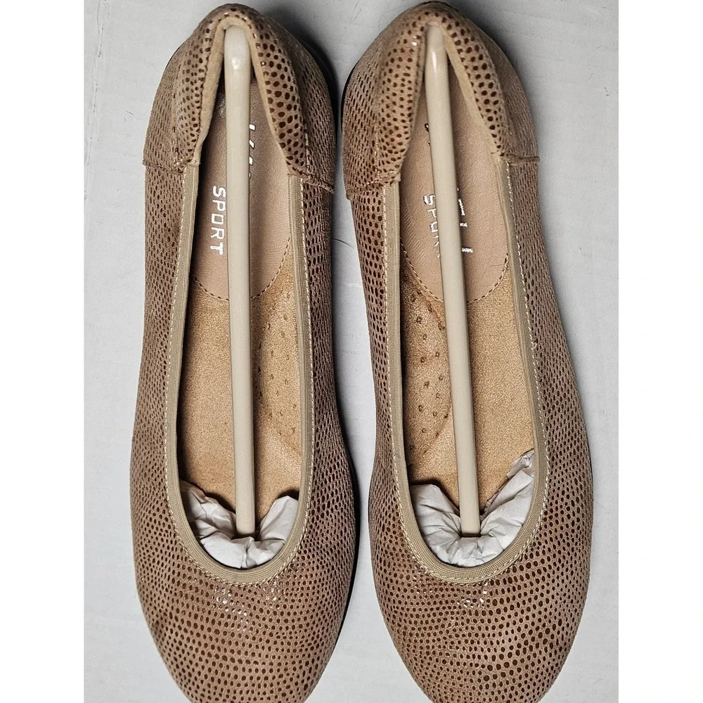 Vaneli Sport Donia Taupe E Printed Leather Ballet Wedge Pumps Women's 7Wide NEW‎